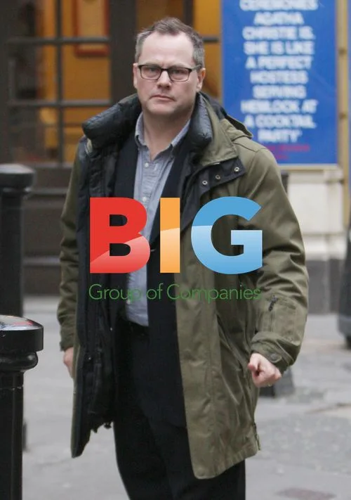 Jack Dee Leaves the Ivy Club