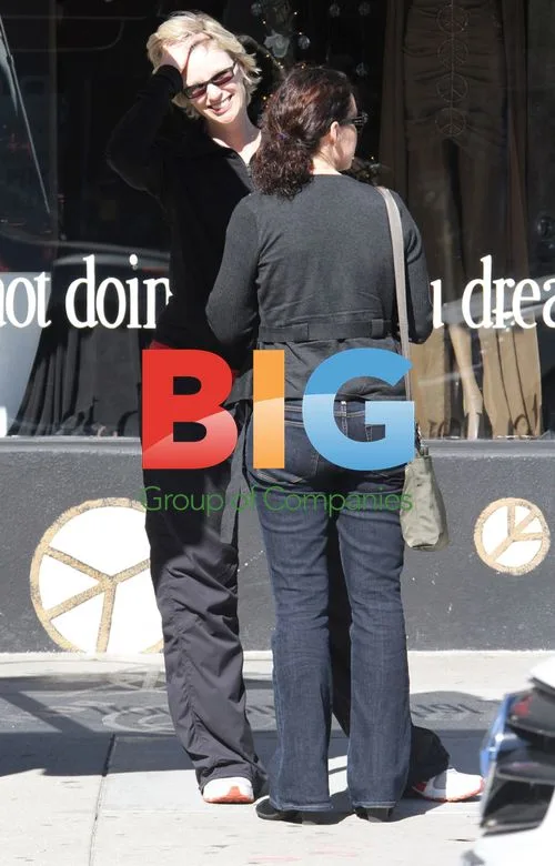 Jane Lynch & Lara Embry Lunch Outing