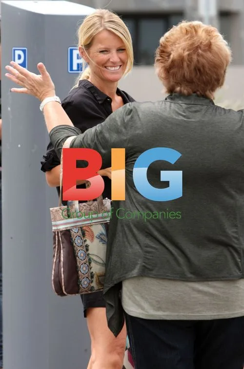 Simone Warne Heads to Yoga Class and Lunch