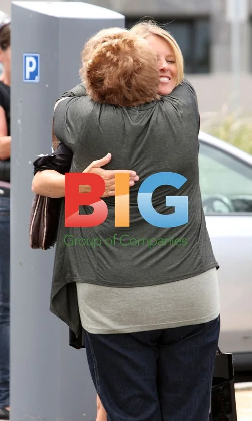 Simone Warne Enjoys Yoga & Lunch with Friend