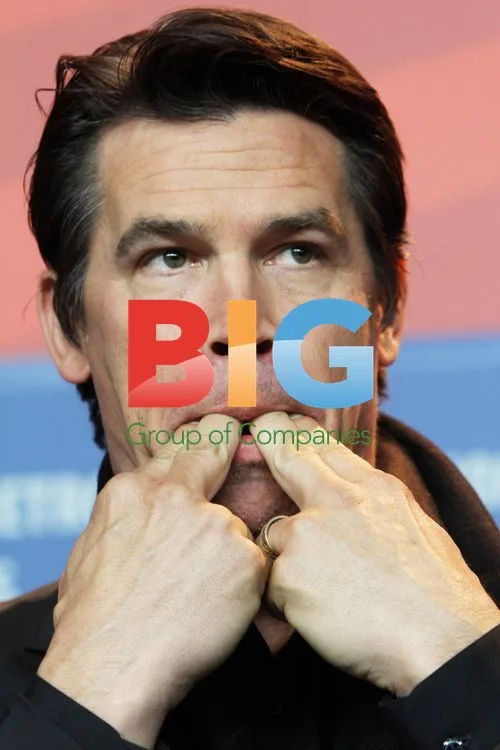 Josh Brolin at 'True Grit' photocall in Berlin