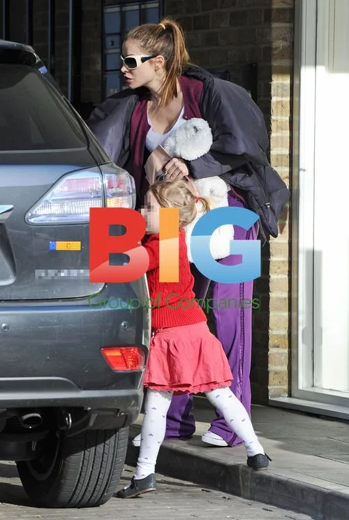 Elen Rivas and Daughter Luna Out in London