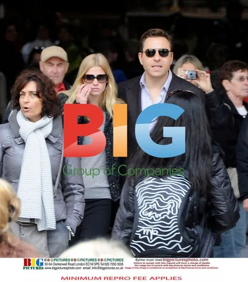 Lara Stone and David Walliams in Rome