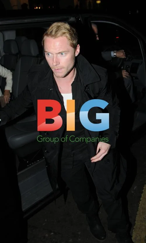 Boyzone Stars Treat Wives to Dinner