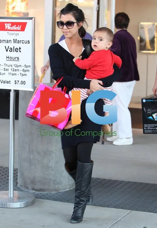 Kardashians Go Shopping in California