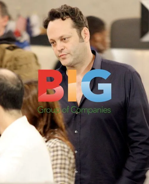 Vince Vaughn at LAX Security Checkpoint