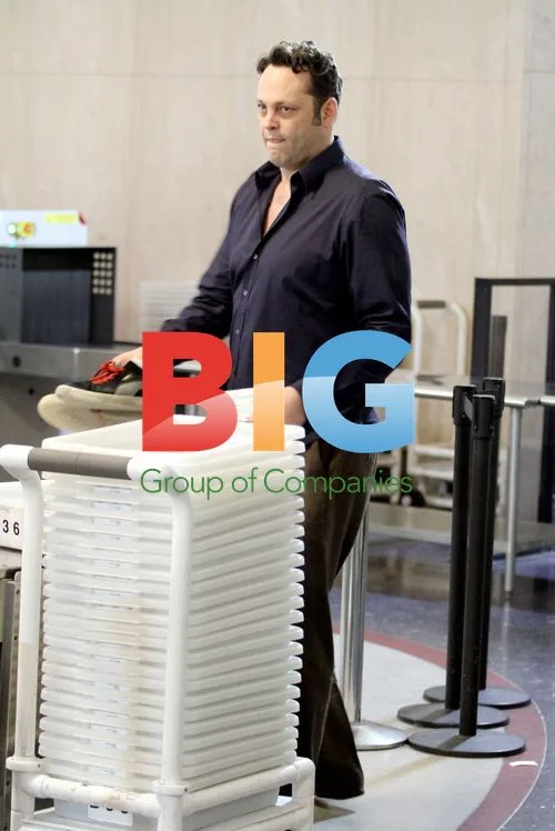 Vince Vaughn at LAX Security Checkpoint