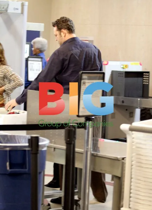 Vince Vaughn at LAX Security Checkpoint