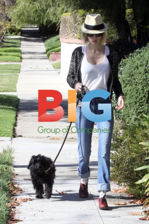 January Jones Walking Dog in Los Feliz
