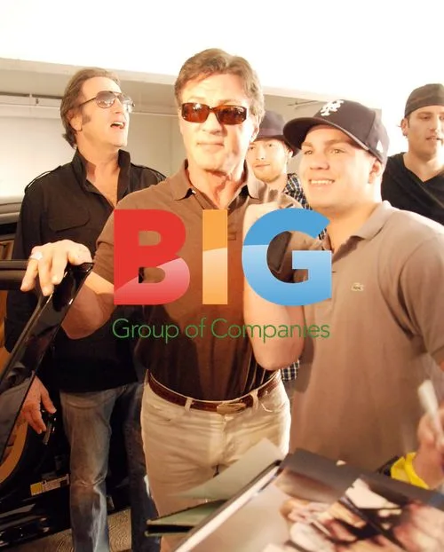 Stallone Mobbed by Fans After Lunch with Schwarzenegger