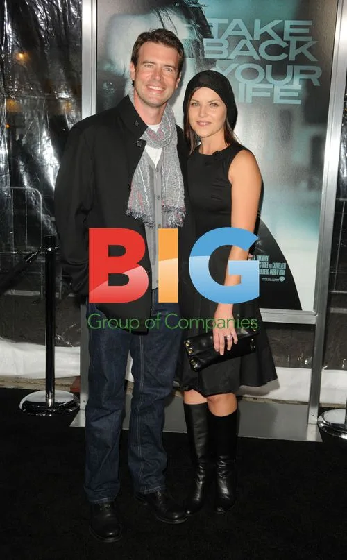 Scott Foley and Marika Dominczyk at 'Unknown' Premiere
