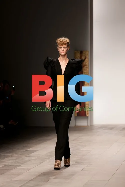 Corrie Nielsen Show at LFW 2011