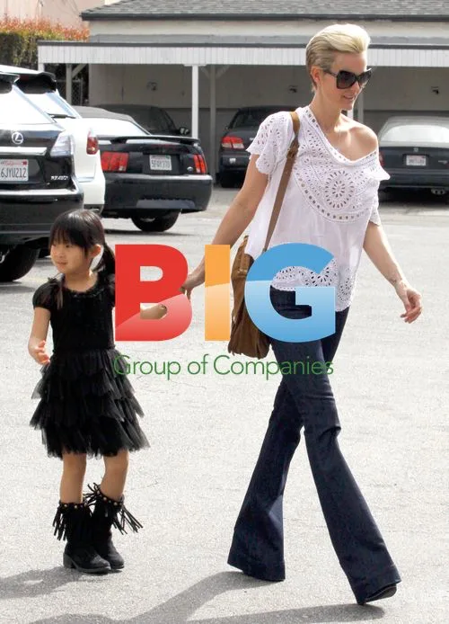 Laeticia Hallyday and daughter Jade shopping