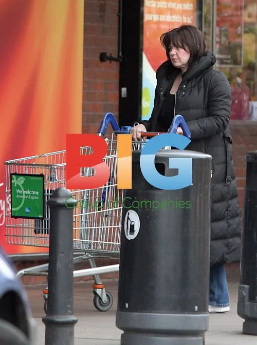 Coleen Nolan Shops for Grill