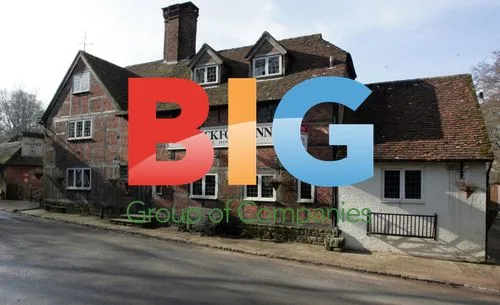 Chris Evans Puts Pub Up for Sale