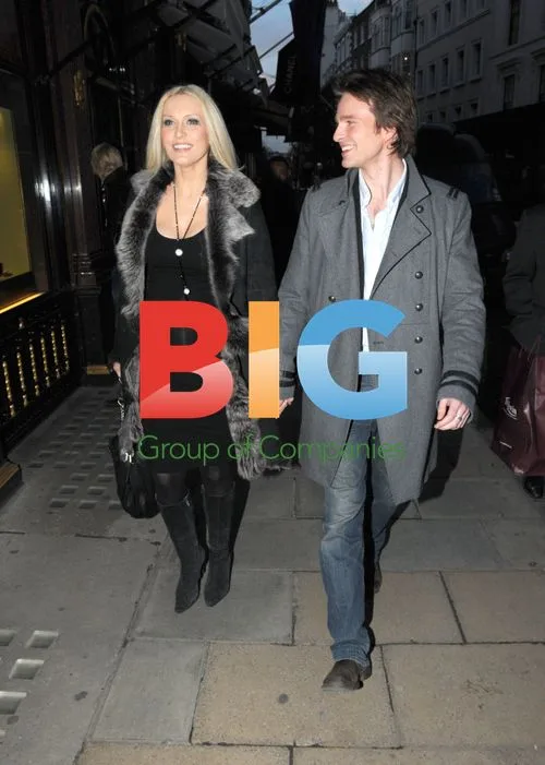Emma Noble Shopping with Boyfriend