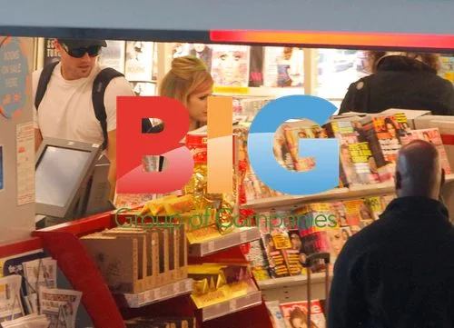Avril Lavigne and Brody Jenner at Airport