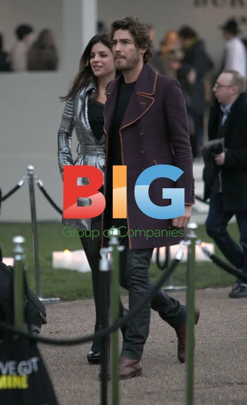 Julia Restoin-Roitfeld at Burberry Show