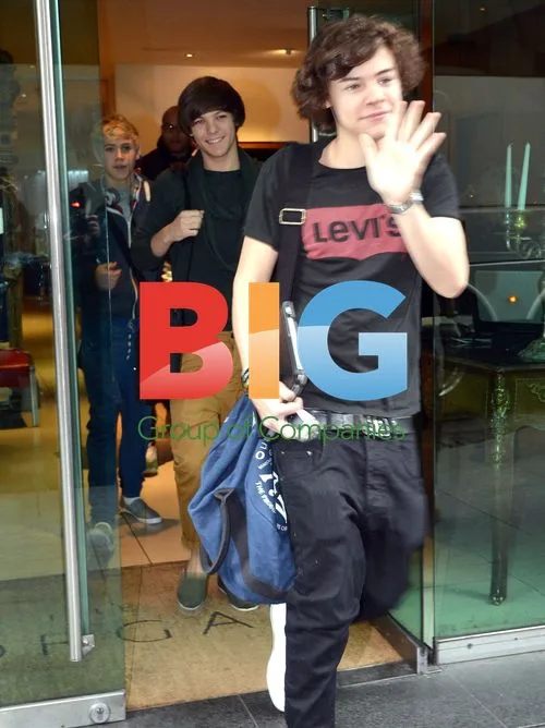 X Factor Live Tour members depart Dublin hotel