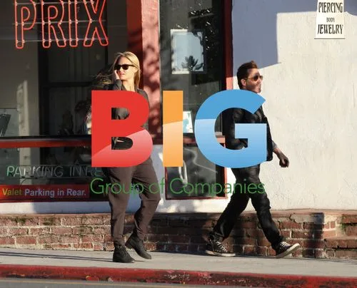 Bar Refaeli Lunches with Friend in Hollywood
