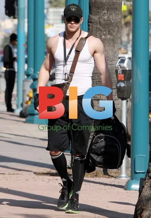 Kellan Lutz Hits the Gym in LA