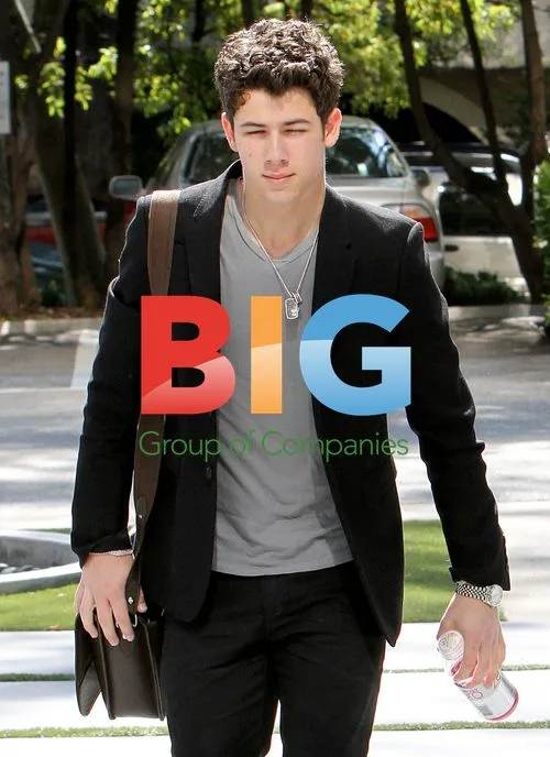 Nick Jonas Heads to Agent Meeting