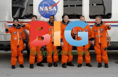 Shuttle Crew Departs for Launch