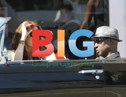 Michael Clarke Duncan and Saffron Burrows on Bones Spin-off Set