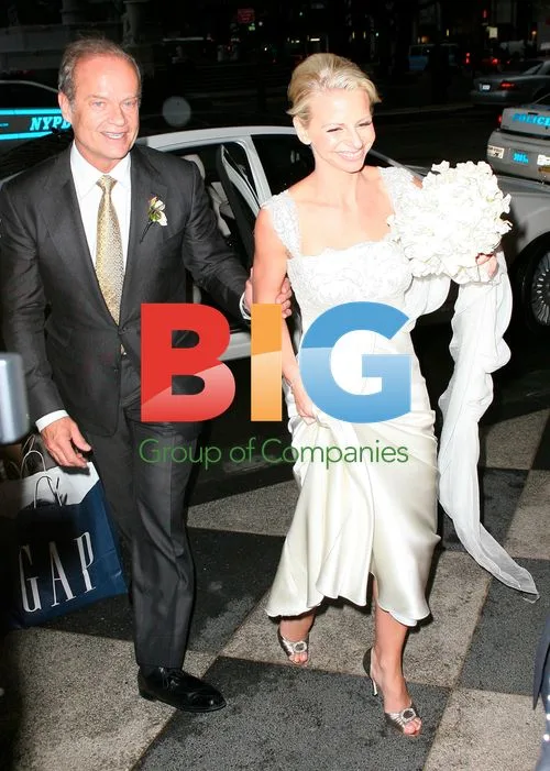 Kelsey Grammer marries Kayte Walsh