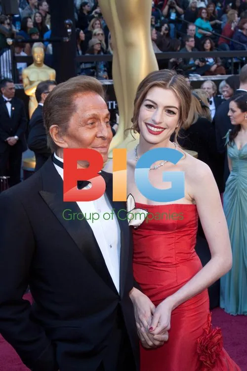 Valentino Garavani and Anne Hathaway at Oscars