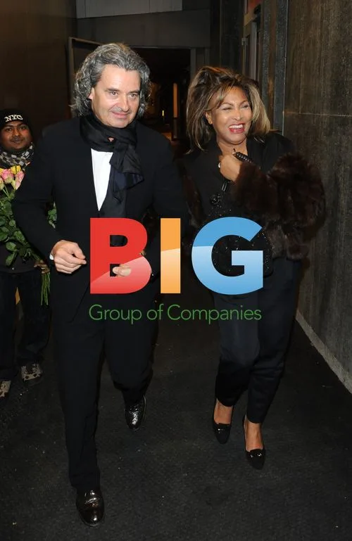 Tina Turner and Boyfriend at Nobu in Milan
