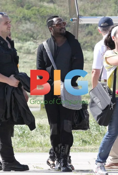 will.i.am Catches Helicopter in St Barth