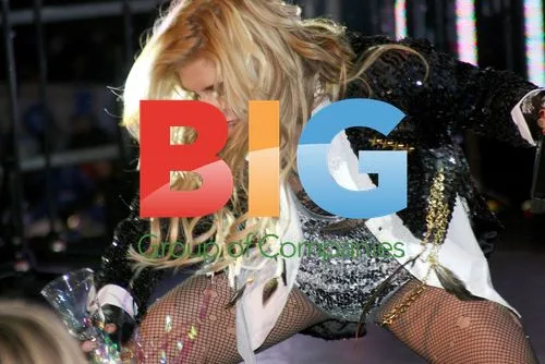 Kesha Performs in Times Square 2011