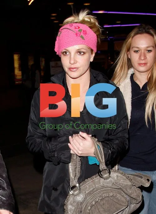 Paparazzi Shot of Celebrity Couple