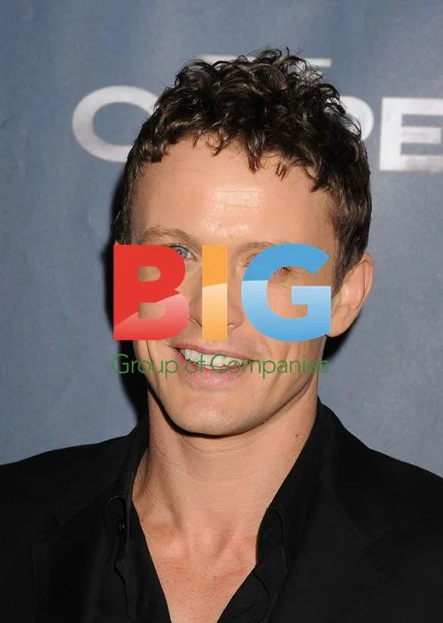 David Lyons at "The Cape" premiere party