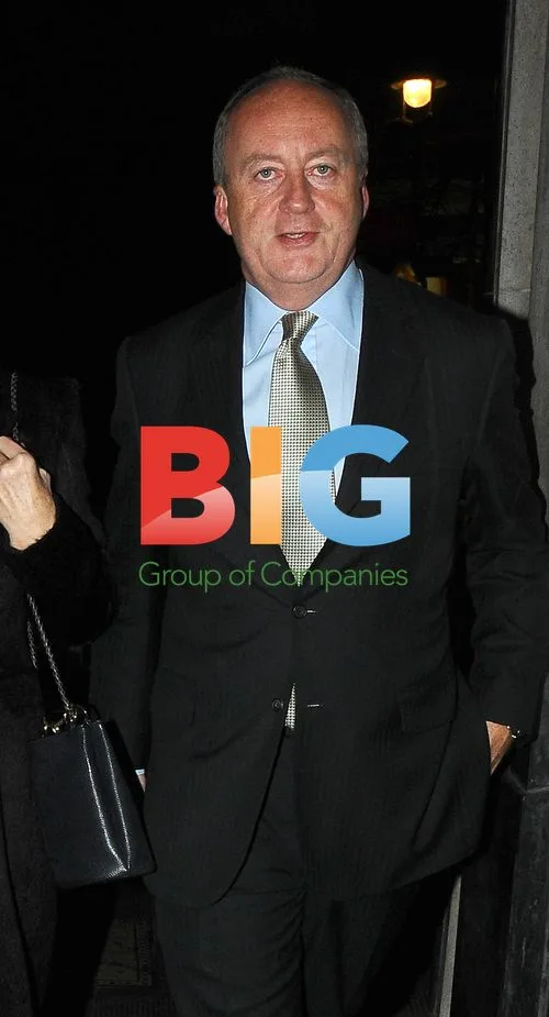 Shaun Woodward Spotted at the Ivy in London