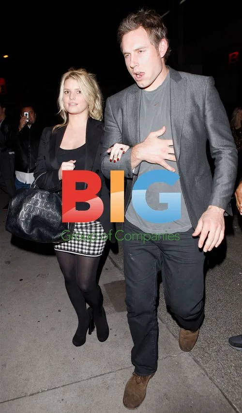 Jessica Simpson and Eric Johnson Leaving BOA Steakhouse