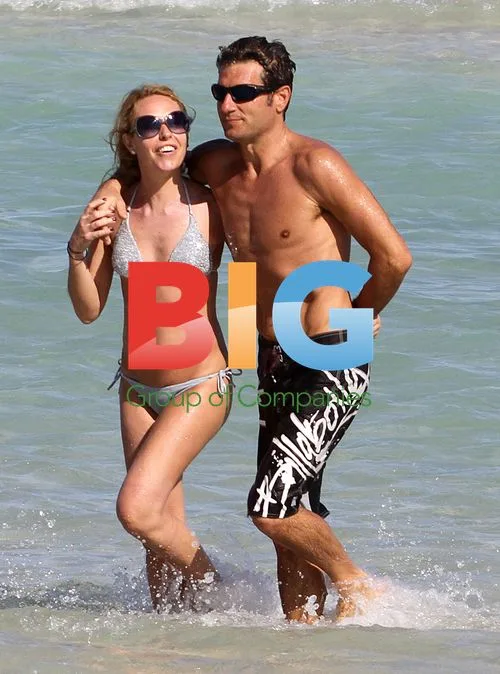 Enrico Papi and family on Miami beach