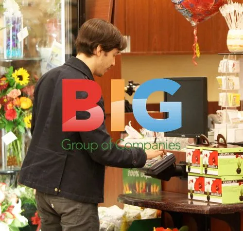 Justin Long with Mystery Girl