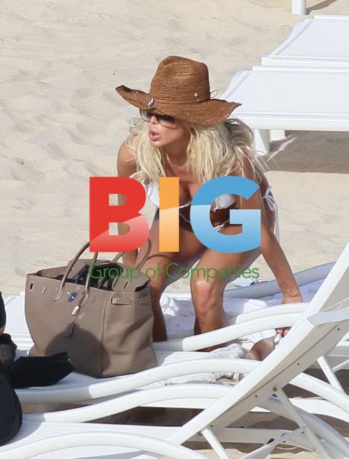 Victoria Silvstedt on St Barth Holiday