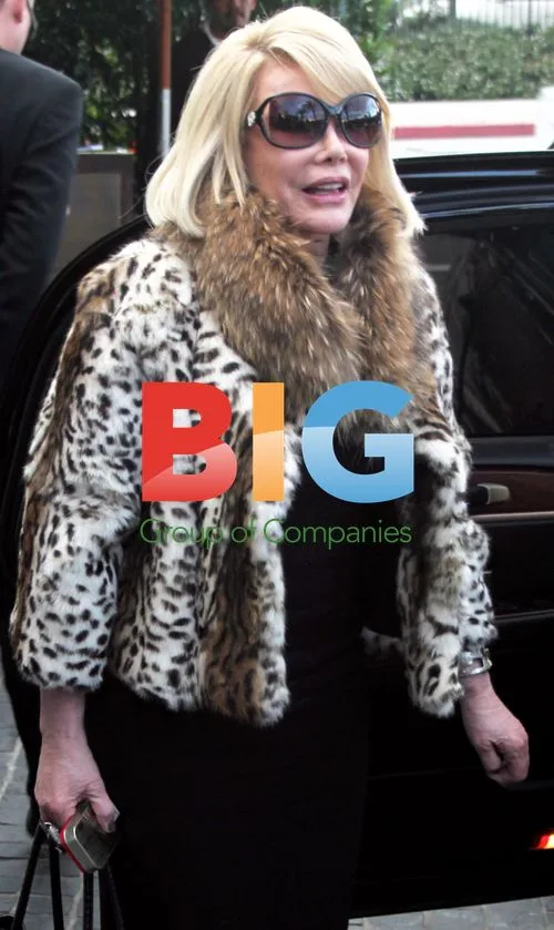 Joan Rivers and Melissa Arrive for Lunch