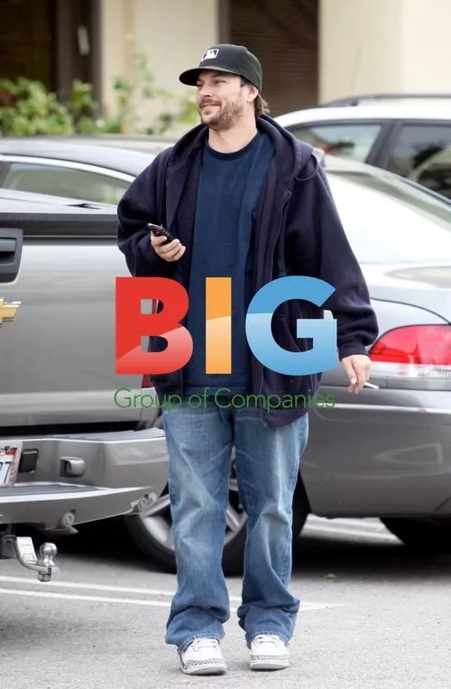 Kevin Federline Leaves Dentist