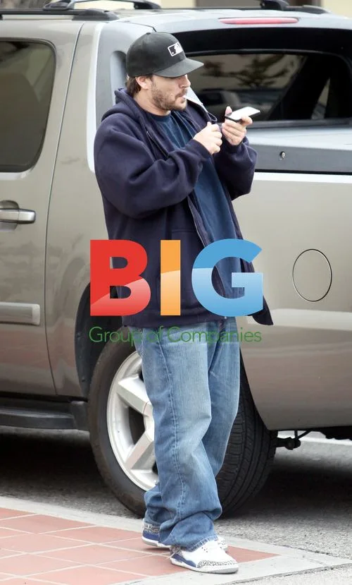 Kevin Federline Leaves Dentist
