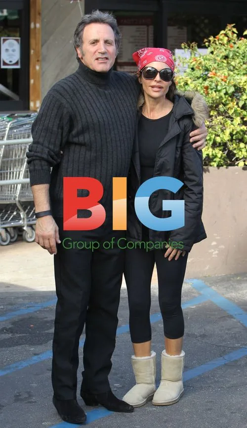 Lisa Rinna Shopping with Frank Stallone