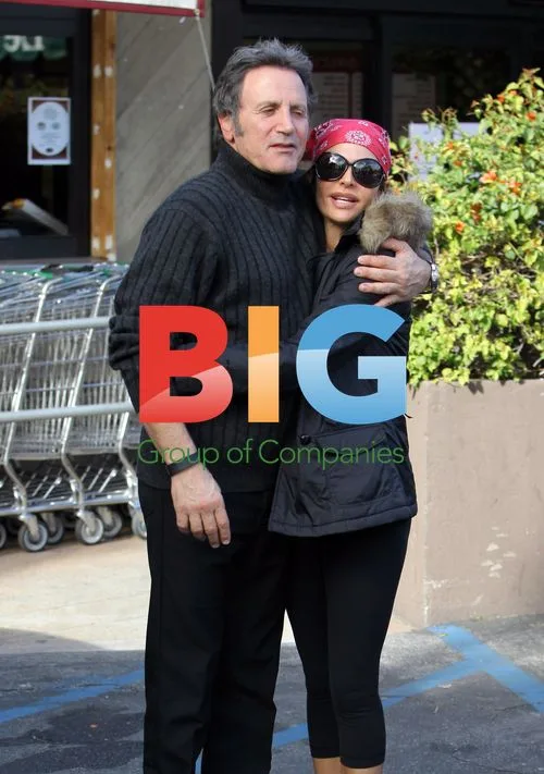 Lisa Rinna and Frank Stallone Shopping