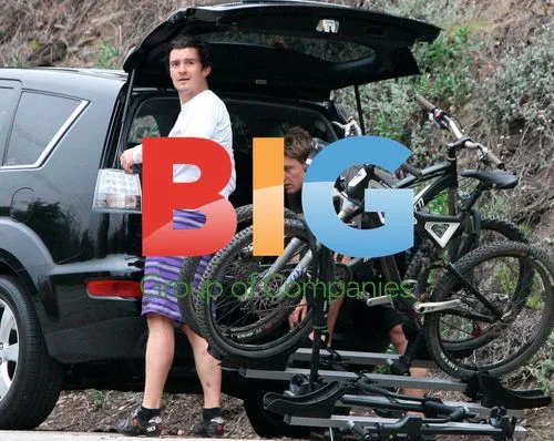Orlando Bloom Takes a Break