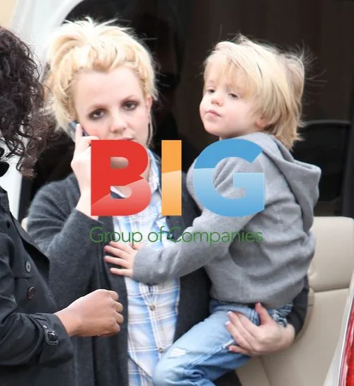 Britney Spears takes Jayden to Bright Child