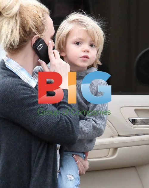 Britney Spears takes Jayden to Bright Child