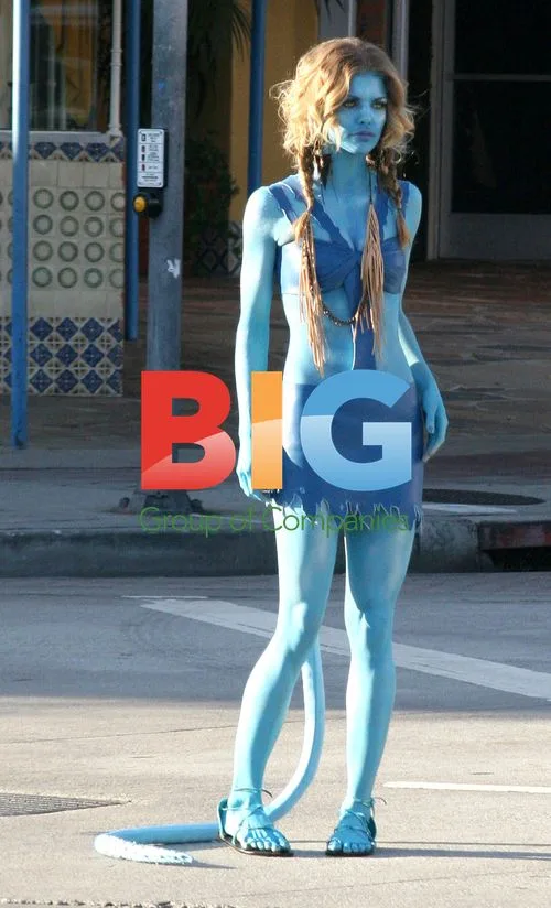 AnnaLynne McCord as Blue Avatar on 90210 Set