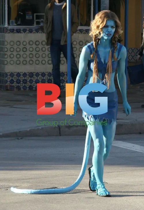 AnnaLynne McCord as Blue Avatar on 90210 Set
